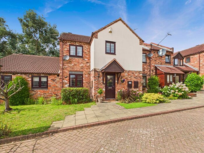 3 Bedroom Terraced House For Sale In Burrowfield Mews, Spondon, DE21