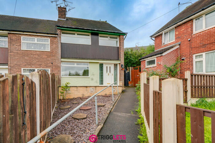3 Bedroom Semi-Detached House To Rent In Wensleydale Road, Rotherham, South Yorkshire, S61