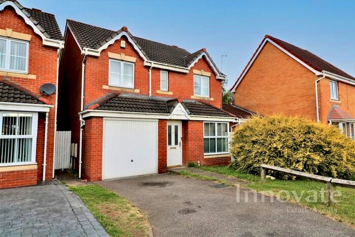 4 Bedroom Detached House To Rent In Marbury Drive, Bilston, WV14