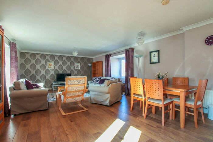 3 Bedroom Apartment To Rent In Wherry Road, Norwich, NR1