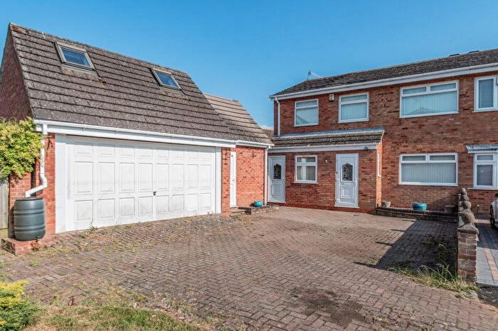 5 Bedroom Semi-Detached House To Rent In Wessons Road, Bidford-On-Avon, Alcester, Warwickshire, B50