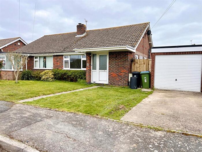 2 Bedroom Bungalow To Rent In Dukes MeadowNyetimberBognor RegisWest Sussex, PO21
