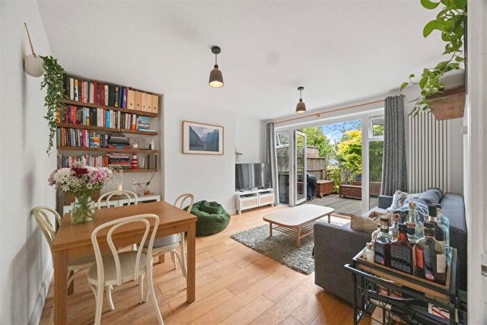 2 Bedroom Apartment For Sale In Bryan Avenue, Willesden Green, NW10