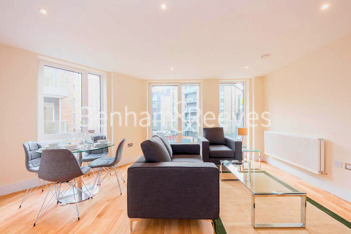 1 Bedroom Apartment To Rent In St. Anne's Street, Canary Wharf, E14