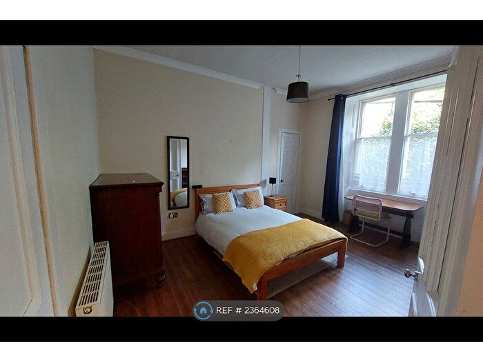 2 Bedroom Flat To Rent In Jameson Place, Edinburgh, EH6