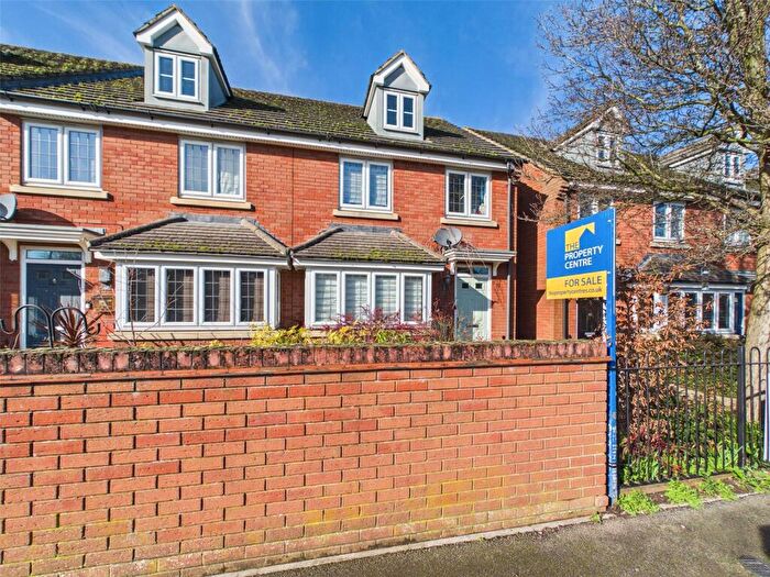 3 Bedroom End Of Terrace House For Sale In Woodvale Kingsway, Quedgeley, Gloucester, Gloucestershire, GL2