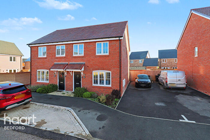 3 Bedroom Semi Detached House To Rent In Wallis Avenue, Bedford, MK42