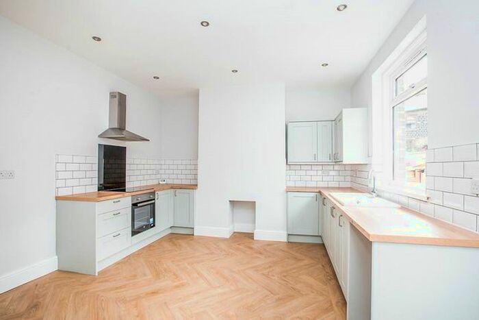 4 Bedroom End Of Terrace House To Rent In Oakleigh, Hebden Bridge, West Yorkshire, HX7