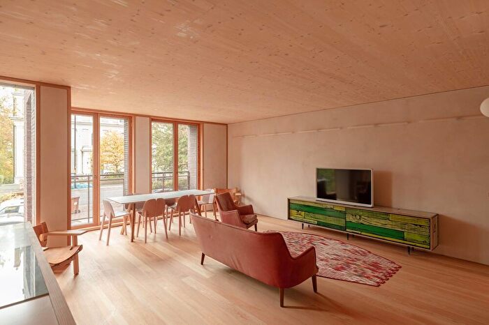 2 Bedroom Apartment For Sale In Villa Fontaine, Sydenham Hill, London, SE26