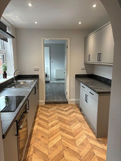 3 Bedroom End Of Terrace House To Rent In Raglan Road, Retford, DN22