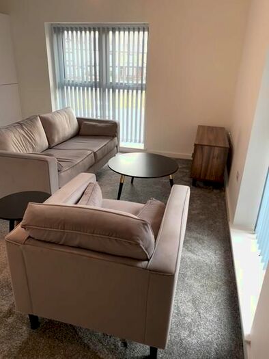 2 Bedroom Flat To Rent In York Road, Leeds LS9