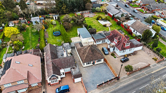 3 Bedroom Bungalow For Sale In Maidstone Road, Wigmore, Gillingham, ME8