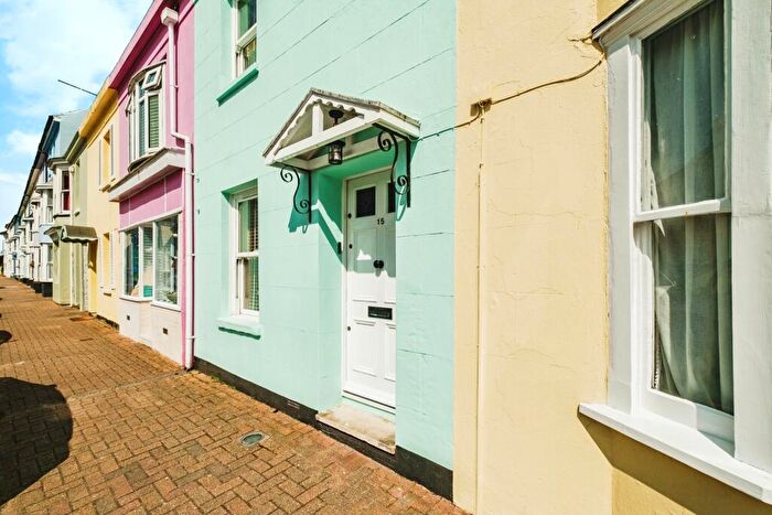 3 Bedroom Terraced House For Sale In Norfolk Road, Littlehampton, BN17