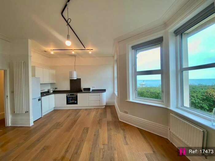 2 Bedroom Flat To Rent In South Cliff, Eastbourne, BN20