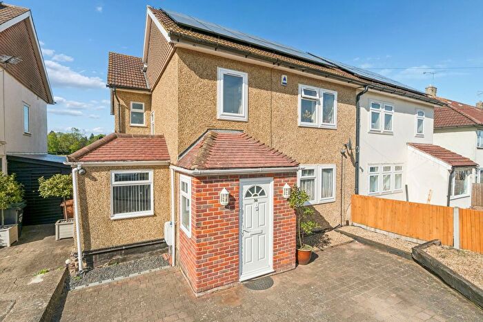 5 Bedroom Semi-Detached House For Sale In Fulford Grove, South Oxhey, Watford, WD19