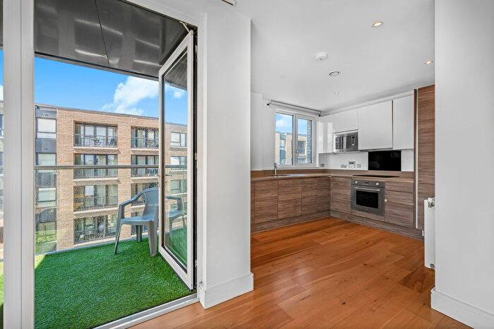 1 Bedroom Flat To Rent In Aurora Point, Winchester Square, SE8