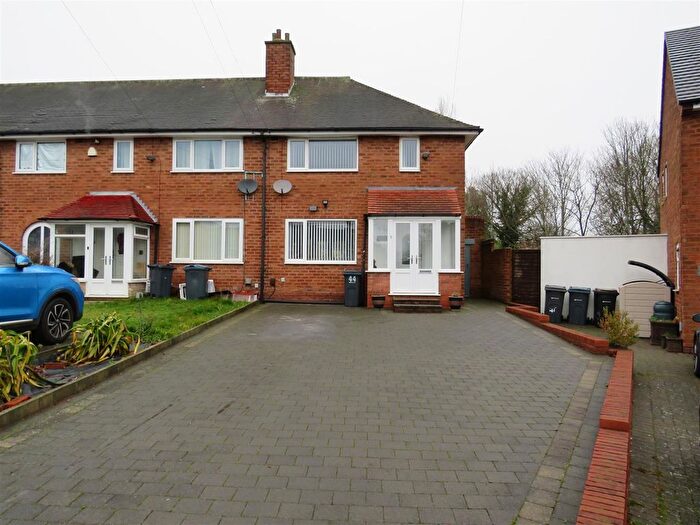 2 Bedroom End Terrace House For Sale In Thistledown Road, Shard End, Birmingham, B34