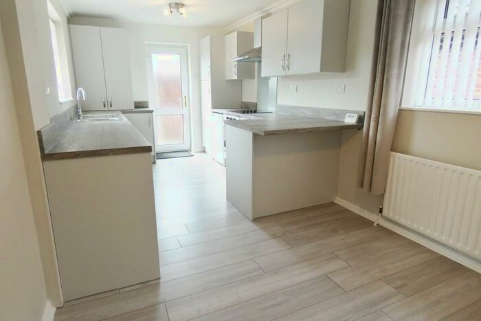 2 Bedroom Semi-Detached Bungalow To Rent In Windermere Road, Fulwood, PR2