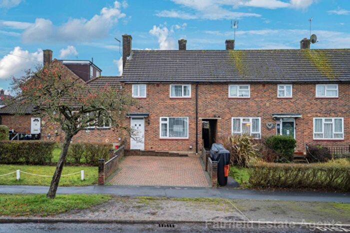 2 Bedroom Terraced House For Sale In Prestwick Road, South Oxhey, WD19