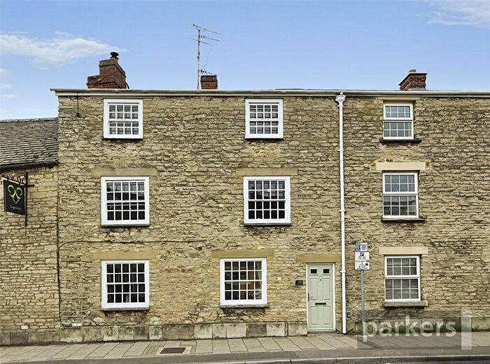 4 Bedroom Terraced House For Sale In Corn Street, Witney, Oxfordshire, OX28