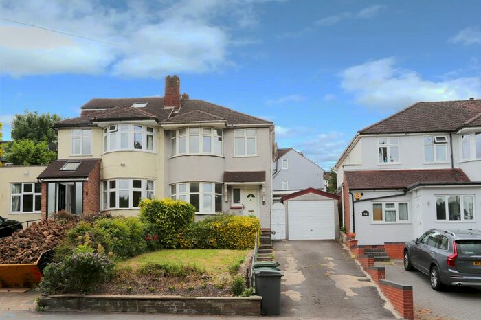 3 Bedroom End Of Terrace House To Rent In Church Hill Road, East Barnet, EN4