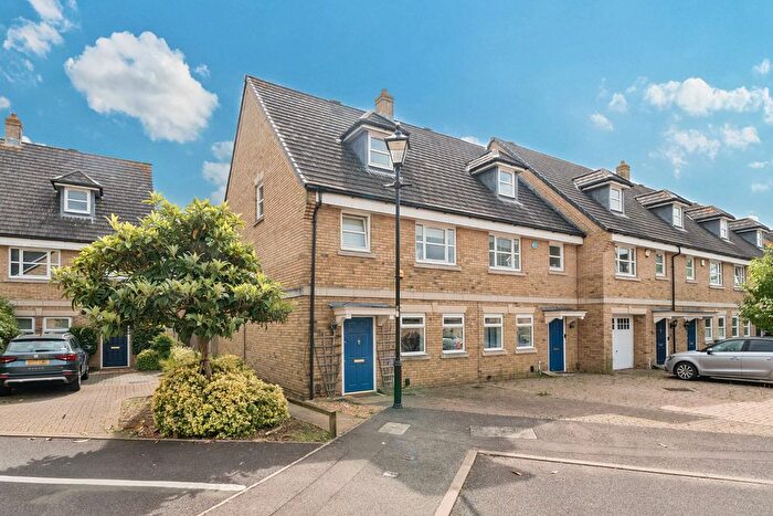 4 Bedroom End Of Terrace House To Rent In Marshall Square, Banister Park, Southampton, Hampshire, SO15