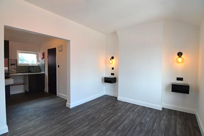Studio To Rent In Dugdale Street, CV11
