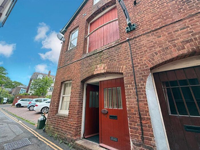 2 Bedroom Terraced House To Rent In Friernhay Street, Exeter, EX4