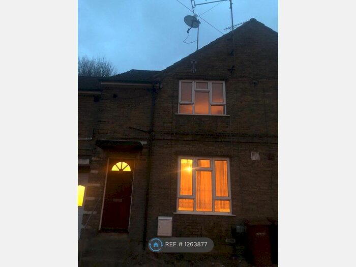 3 Bedroom Terraced House To Rent In Darnley Road, Rochester ME2