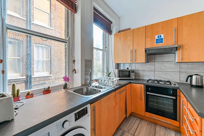 2 Bedroom Flat For Sale In Wymering Road, Maida Vale, London, W9