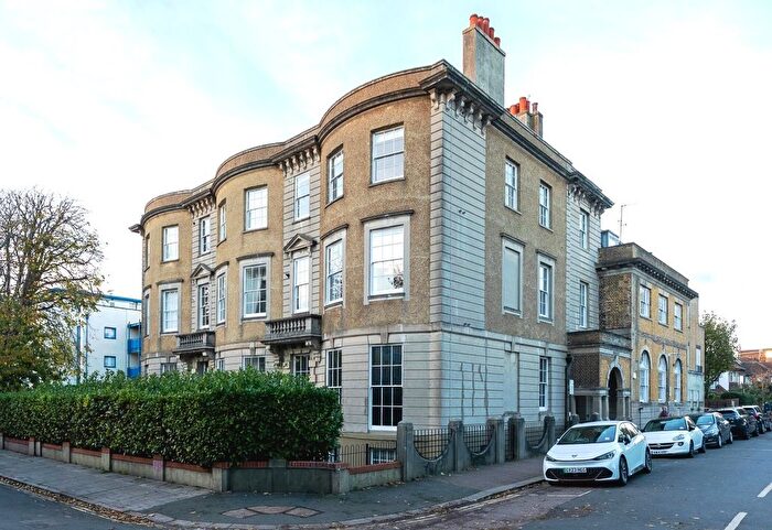 2 Bedroom Flat To Rent In Windlesham Road, Brighton, BN1