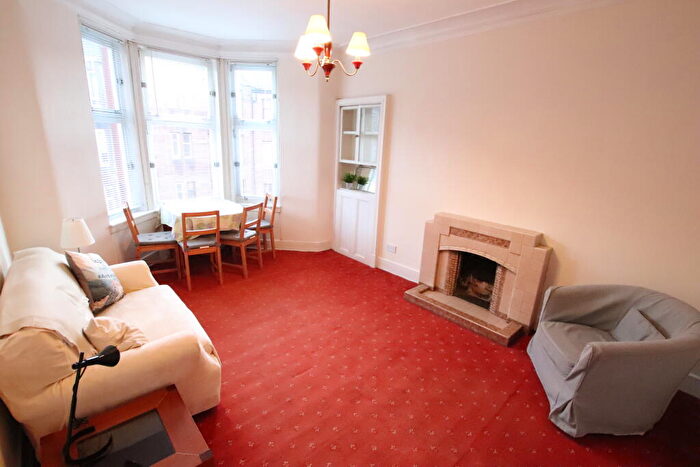 1 Bedroom Flat To Rent In Kennoway Drive, Partick, G11