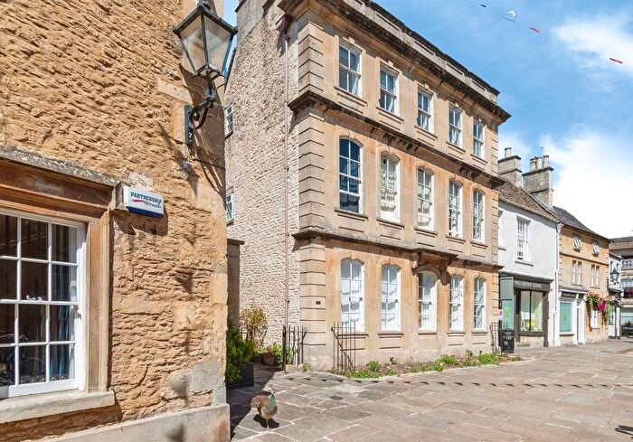 2 Bedroom Flat For Sale In High Street, Corsham, SN13