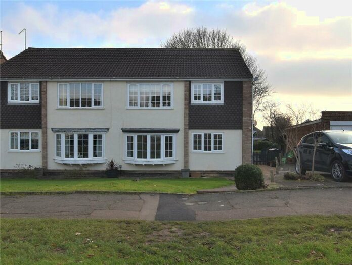 Maisonette To Rent In Malpas Drive, Duston, Northampton, NN5