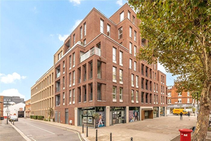 2 Bedroom Flat To Rent In King Street, London, W6