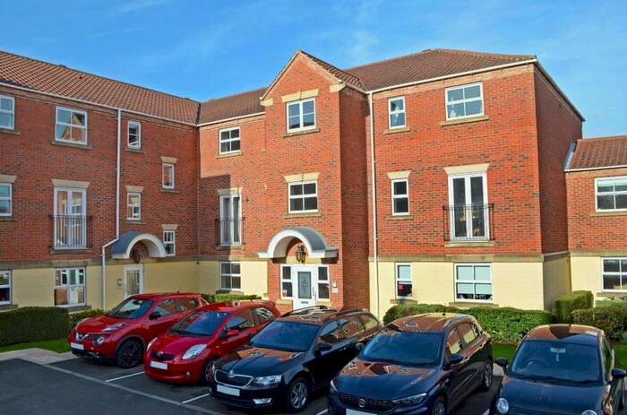 2 Bedroom Flat To Rent In St. Pauls Mews, Holgate, York, YO24