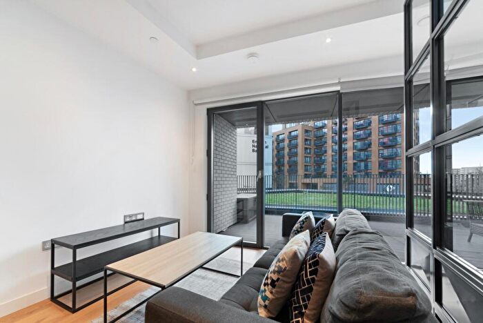 Apartment For Sale In Corson House, City Island Way, E14