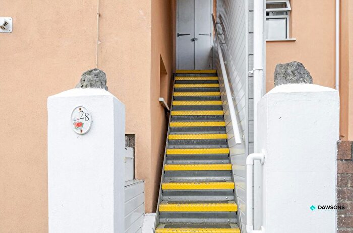 1 Bedroom Flat For Sale In Ilston Way, West Cross, Swansea, SA3