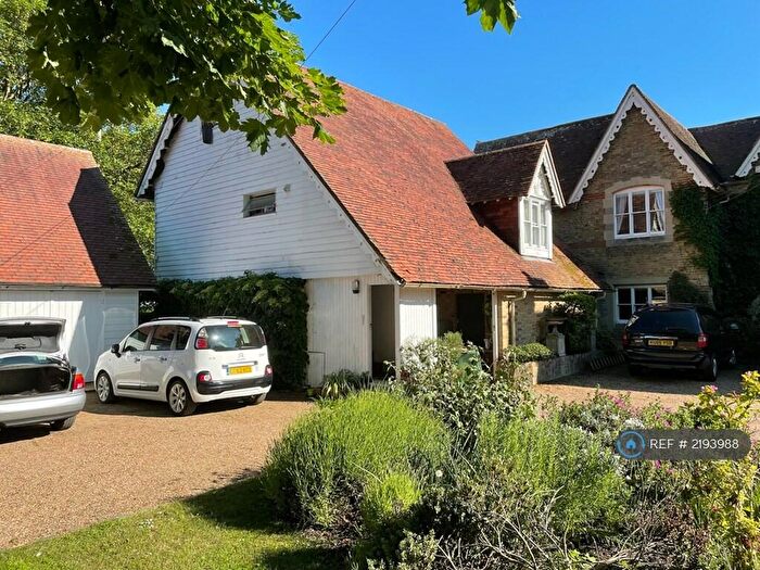 1 Bedroom Flat To Rent In Hernhill, Faversham, ME13