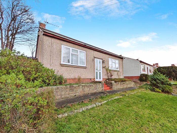 3 Bedroom Bungalow To Rent In Fell View, Crawcrook, NE40