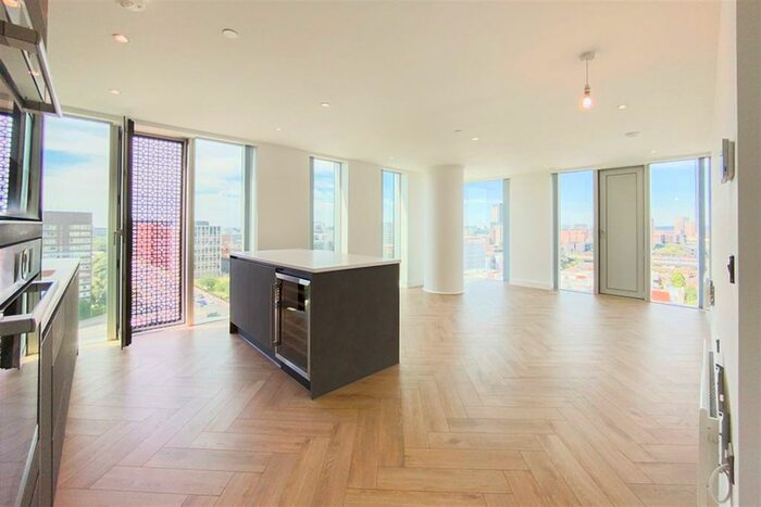 2 Bedroom Apartment To Rent In Elizabeth Tower, M15