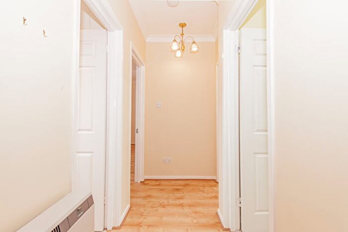 1 Bedroom Flat To Rent In Wildmoor Gate, Abingdon, OX14