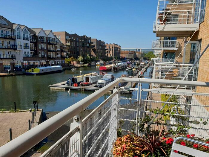 1 Bedroom Flat To Rent In Corsell House, Tallow Road, TW8