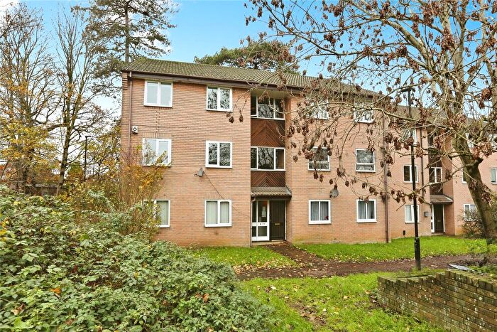 2 Bedroom Flat For Sale In The Oaks, Southampton, Hampshire, SO19