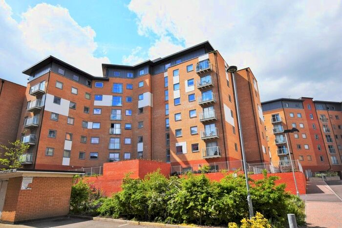 3 Bedroom Flat To Rent In Keel Point, Ship Wharf, Colchester, CO2