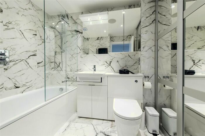 1 Bedroom Flat To Rent In Bloomsbury Place, London, SW18