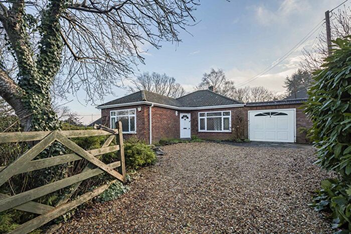 2 Bedroom Detached Bungalow For Sale In Hurst Rise Road, Oxford, OX2