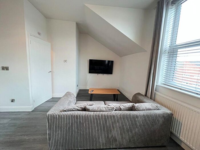 2 Bedroom Apartment To Rent In Flat, Melton Road, NG2