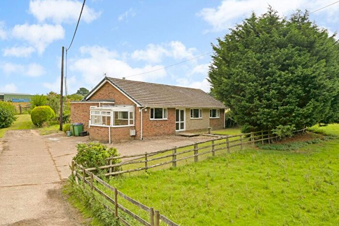 3 Bedroom Bungalow For Sale In School Road, Acrise, Folkestone, Kent, CT18