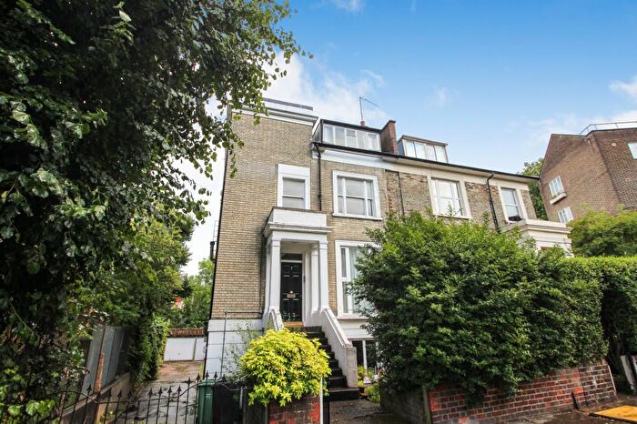 2 Bedroom Flat To Rent In Mortimer Crescent, St Johns Wood, NW6